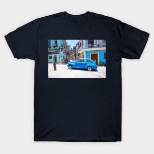 Blue Car, Havana, Consulado, Cuba T-Shirt